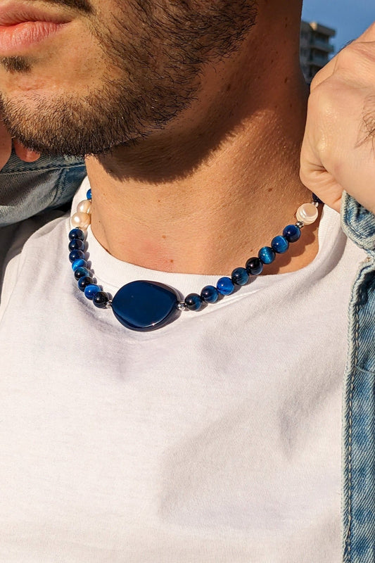 collier bleu en œil de tigre bleu et perle d'eau douce